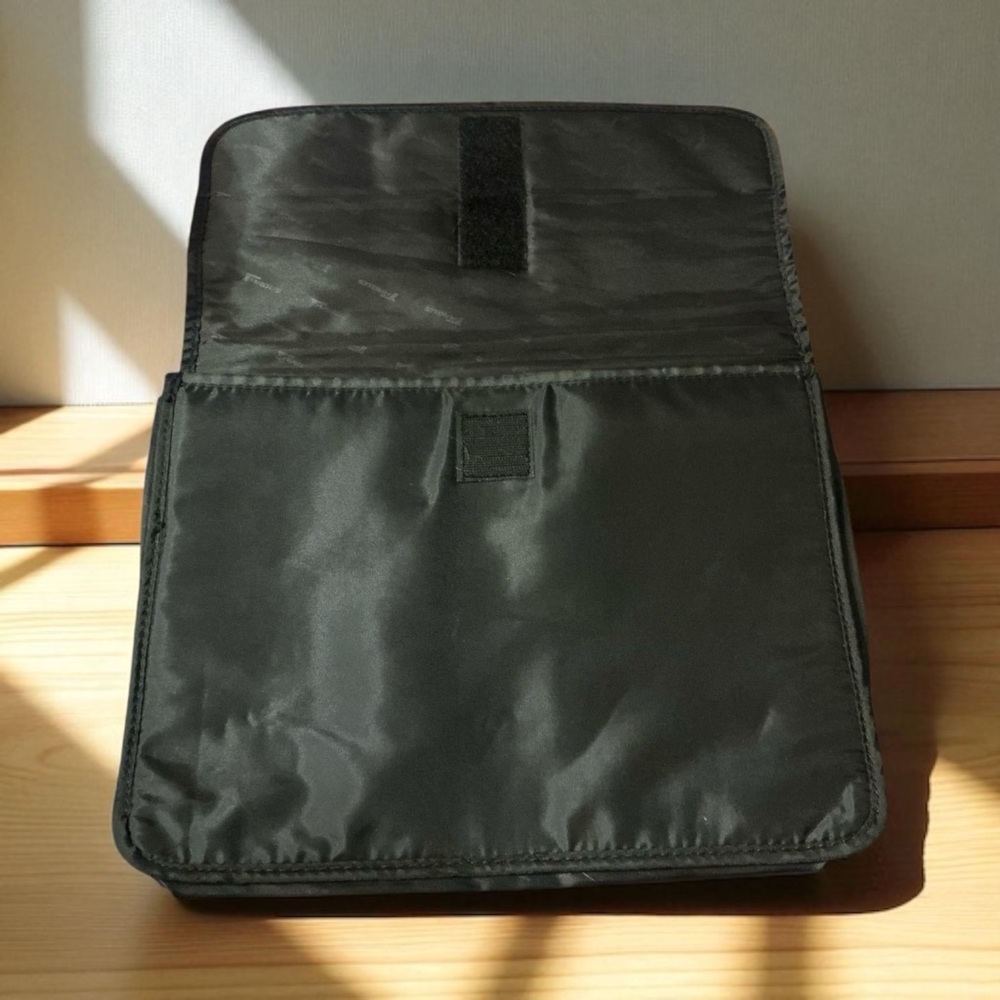 Targus Portable File Carry Bag - Picture 2 of 5